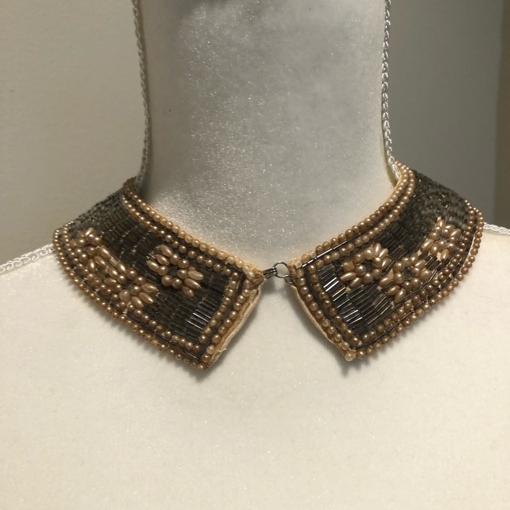 Vintage Cream/ Gold Beaded Collar Necklace